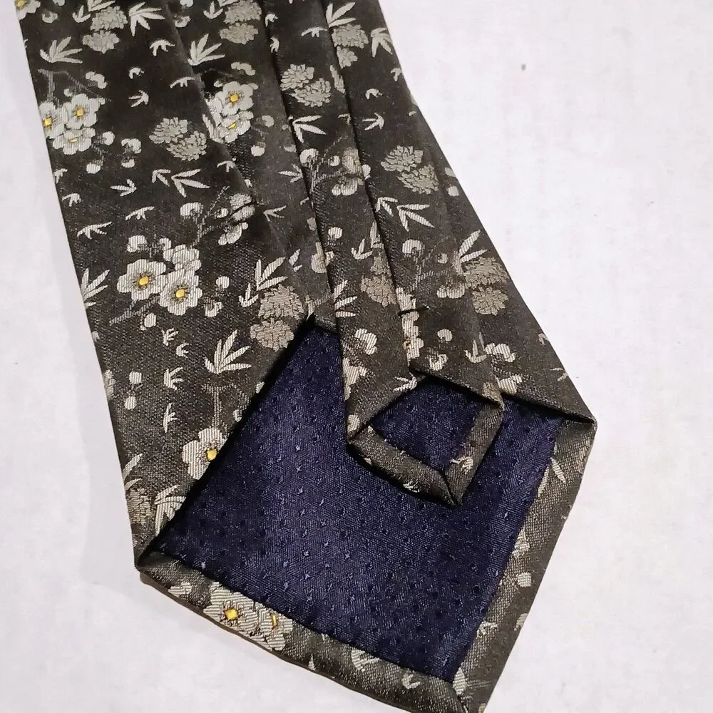 Vintage Rico Silk Collections Floral Neck Tie-Gray-100% Silk-Italian Design